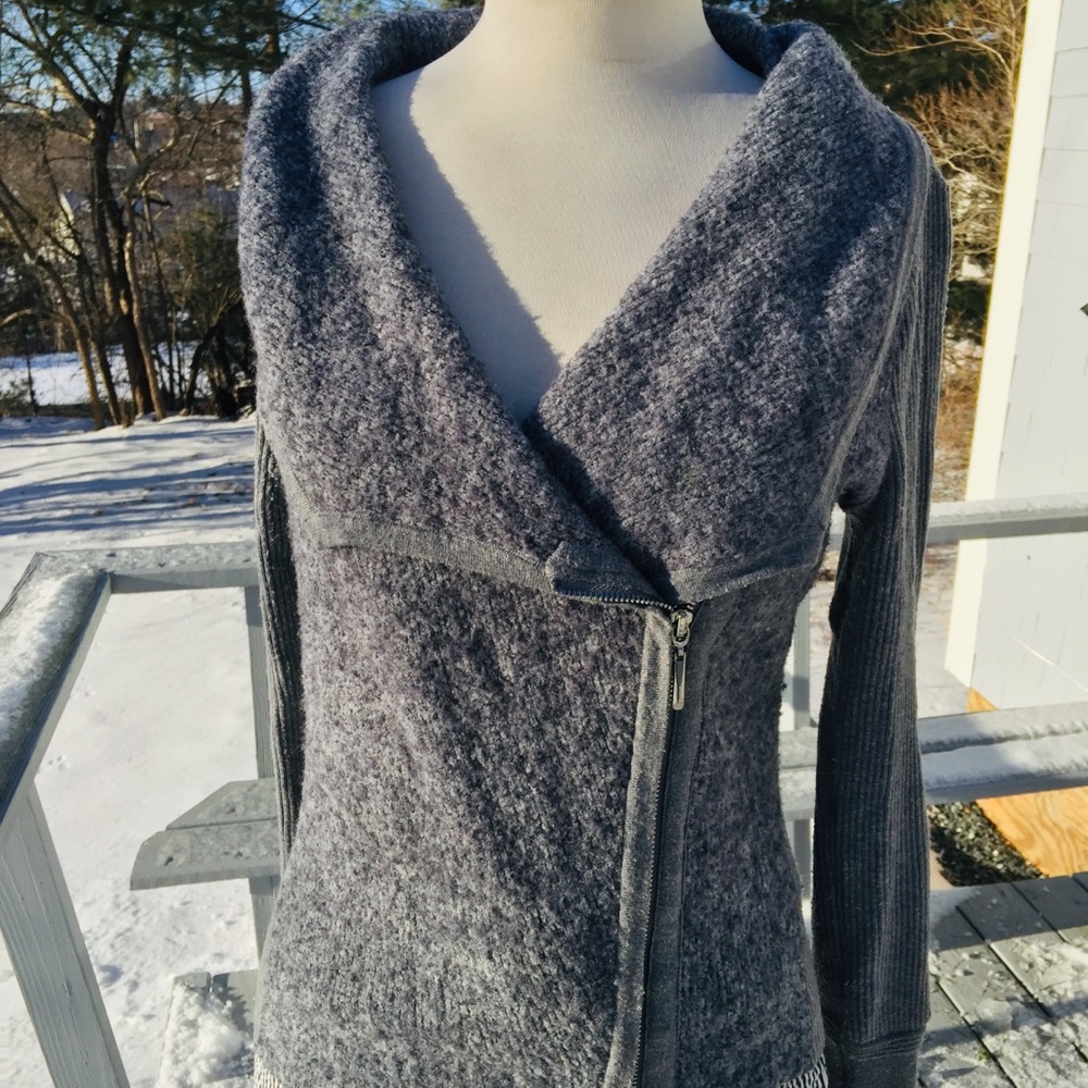 White House Black Market zip sweater medium